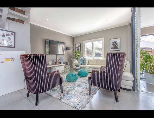 3 BEDROOM TOWNHOUSE FOR SALE IN BRYANSTON